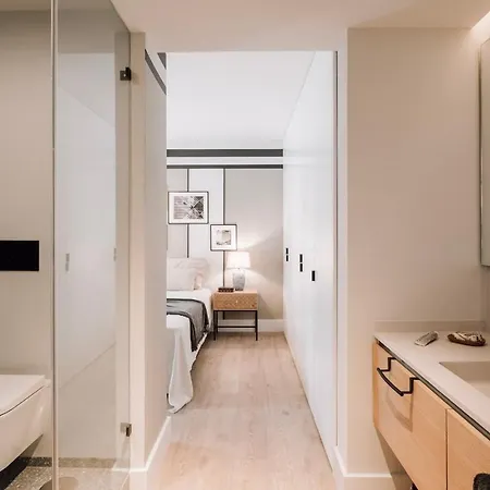 Lucien - 1 Bedroom And Balcony In Santo Antonio * 리스본