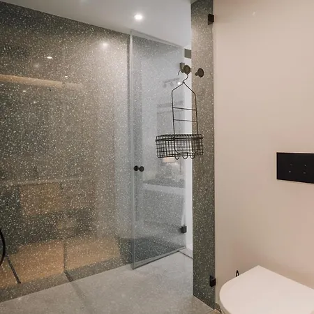 Lucien - 1 Bedroom And Balcony In Santo Antonio Lägenhet *
