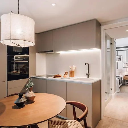 Апартаменти Lucien - 1 Bedroom And Balcony In Santo Antonio