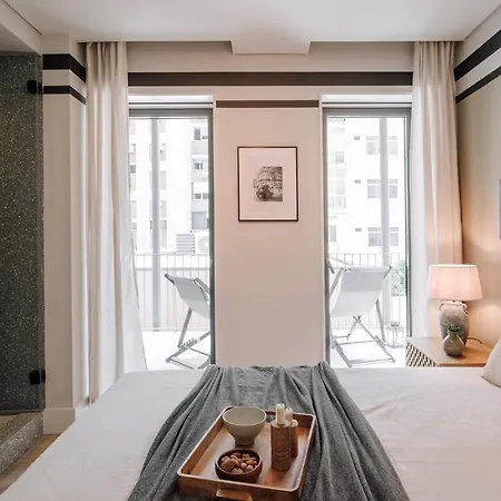 Lucien - 1 Bedroom And Balcony In Santo Antonio Апартаменти